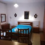Kouvaras *
