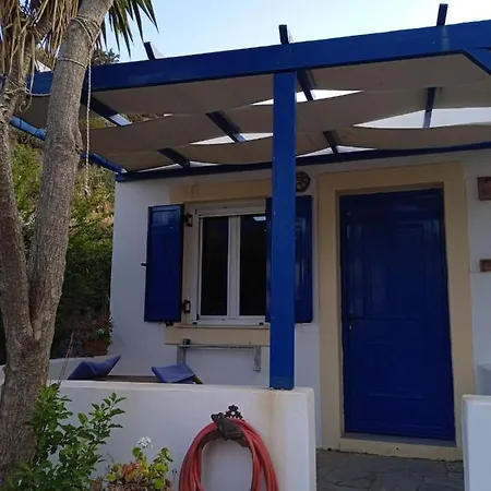 Apartment Kouvaras *