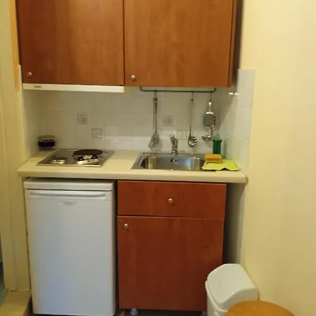 Kouvaras Apartment