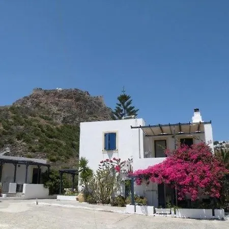 Kouvaras