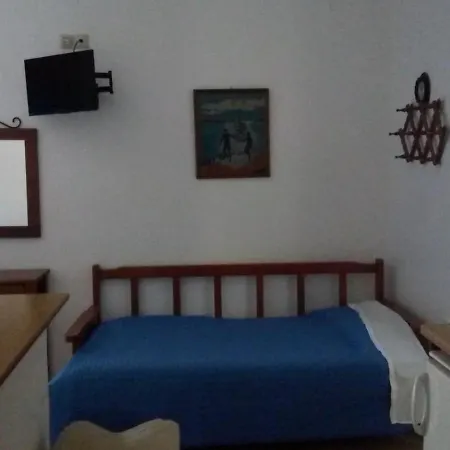 Kouvaras Apartment *