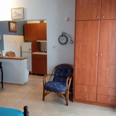 Kouvaras Apartament