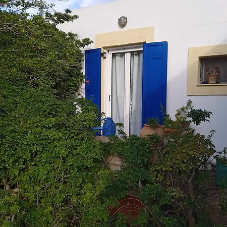 Апартаменты Kouvaras *