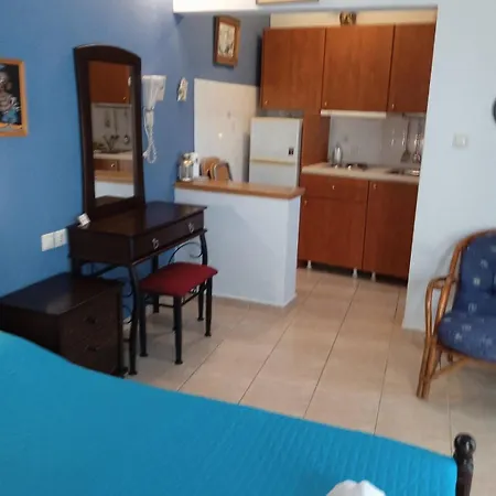 Kouvaras Apartment Kythira Town
