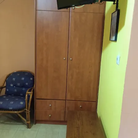 شقة Kouvaras