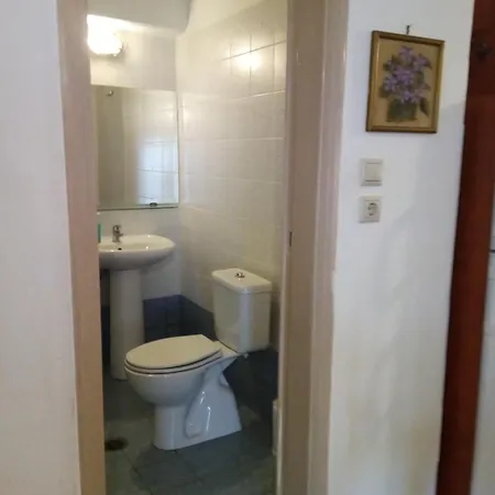 Apartment Kouvaras *