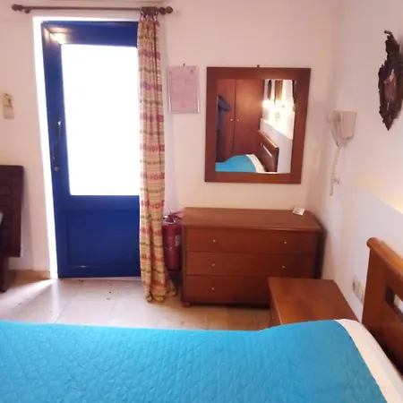 Apartment Kouvaras *