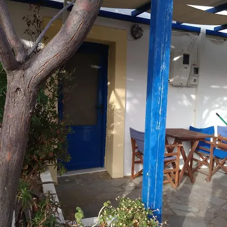 Apartment Kouvaras *